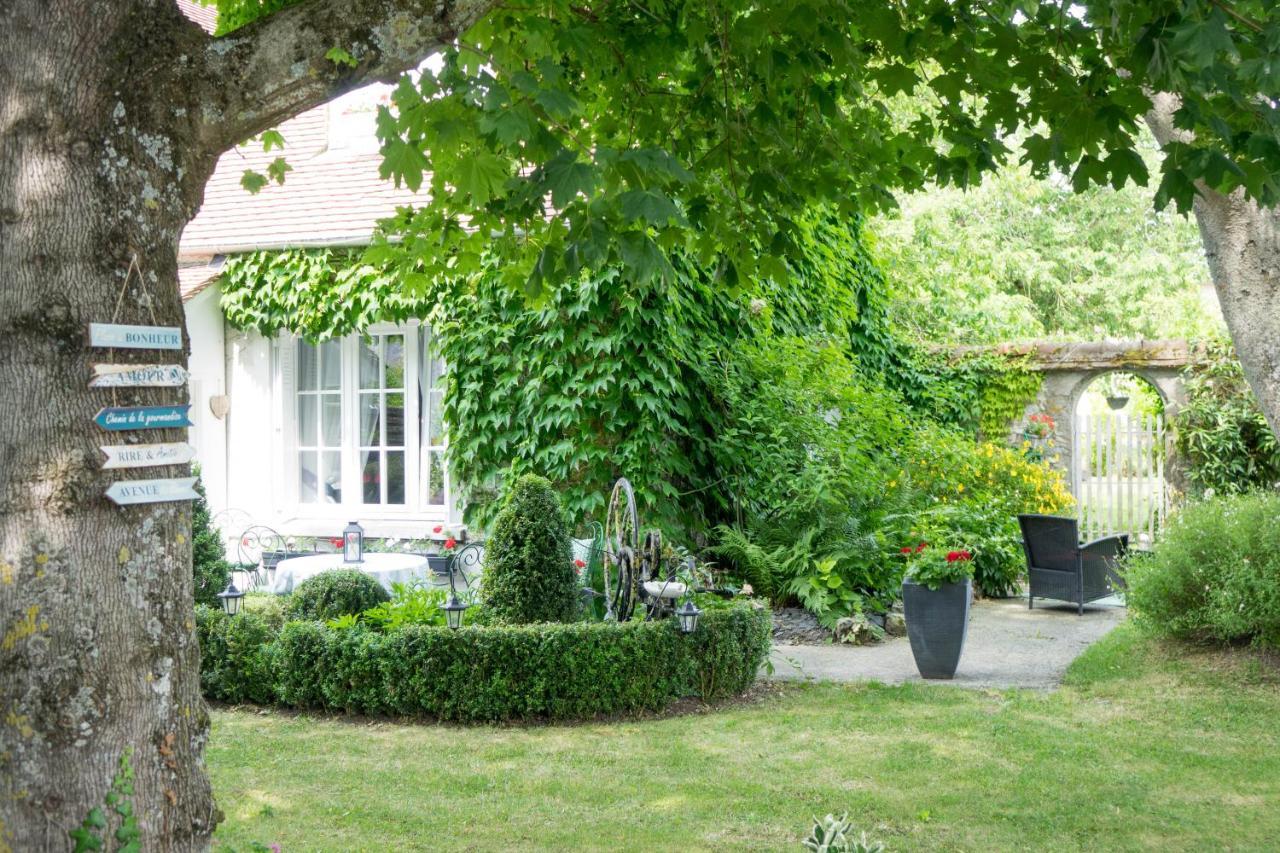 Les Anges Reveurs Bed & Breakfast Neuville-aux-Bois Exterior photo