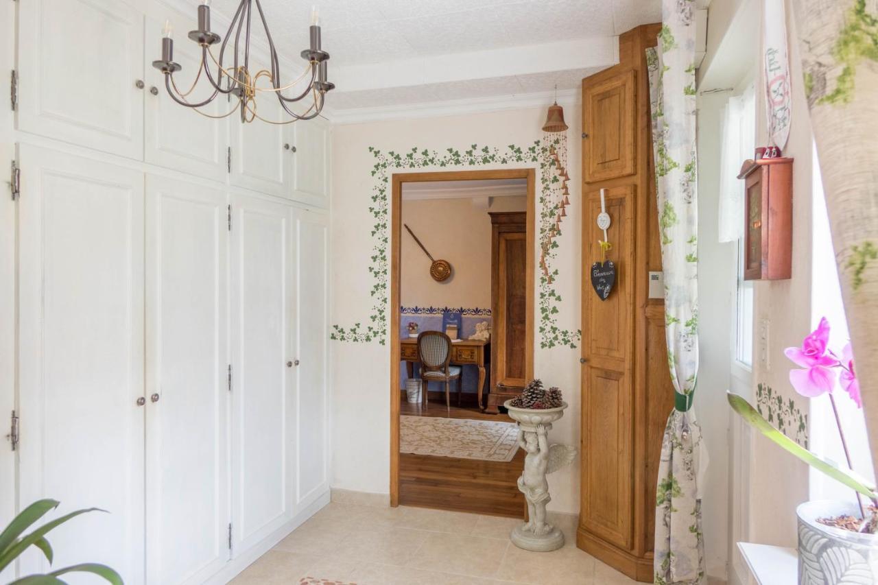 Les Anges Reveurs Bed & Breakfast Neuville-aux-Bois Exterior photo
